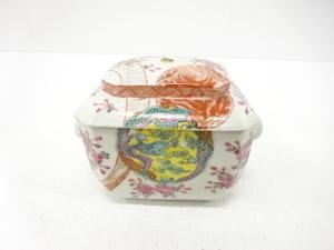 色絵　龍　蓋物